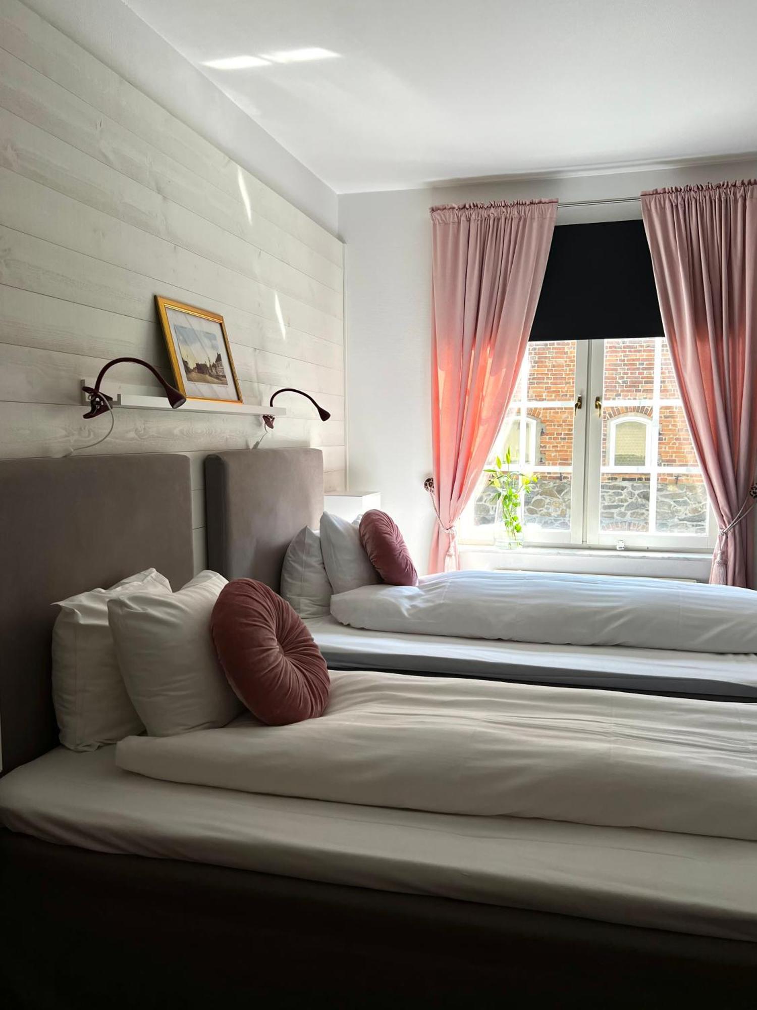 Hotell Dannegarden Trelleborg Extérieur photo